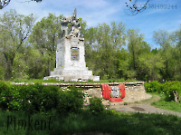 Братская могила красноармейцев, погибших летом 1918 года при обороне Орска от белогвардейцев. 2009 год