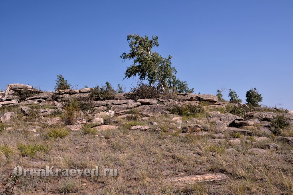 Карабутакский гранитный массив (скалы Шонкал). Июль 2012 года