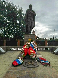 Мемориал войнам, погибшим в годы Великой Отечественной войны п. Красноярский