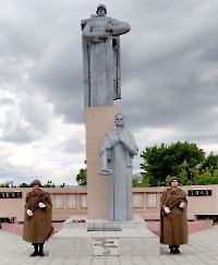 Памятник воинам-односельчанам, погибшим в годы Великой Отечественной войны с. Новосимбирка. 2023 год