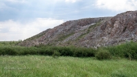 Кызкольский мраморный утес на реке Кумыстюбе. Июнь 2021 года