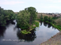 Утес на реке Урал в Скалистом (Скалистый Яр)