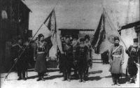 Русско-японская война. Вынос знамени из станичного правления перед отправкой на фронт