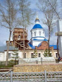 Храм Казанской иконы Божией Матери с. Сакмара. Апрель 2008 года
