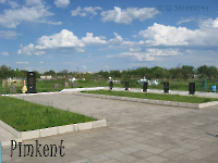 Мемориал воинам, скончавшимся от ран в госпиталях города Орска. 2009 год