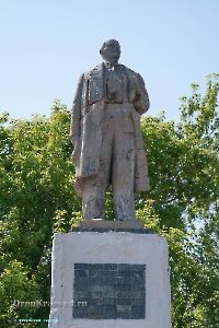 Памятник В.И. Ленину п. Восточный. Июнь 2025 года