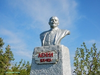 Памятник В.И. Ленину п. Кумак. Август 2023 года