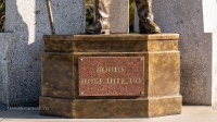 Памятник Воину-победителю п. Саракташ