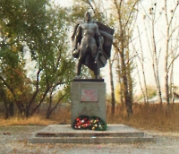 Памятник воинам-землякам, павшим в годы Великой Отечественной войны 1941–1945 гг. с. Кваркено