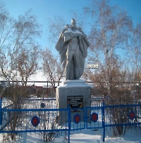 Памятник погибшим воинам в годы Великой Отечественной войны п. Майский