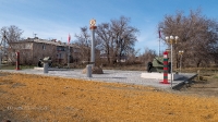 Мемориал героев Великой Отечественной войны п. Домбаровский. Апрель 2022 года