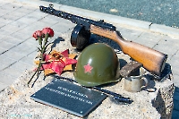 Мемориал героев Великой Отечественной войны п. Домбаровский. Апрель 2023 года