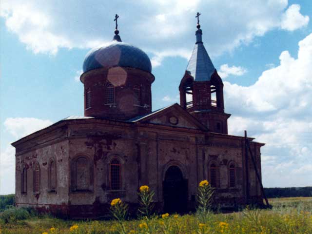 Казанско-Богородицкая церковь в селе Чернореченское. Фото 2002 г.