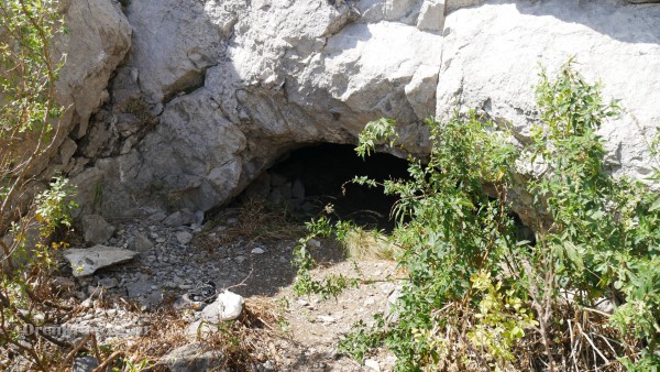 Вход в Юмагузинскую пещеру