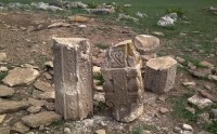 В Беляевском районе вандалы разбили древние кулпытасы
